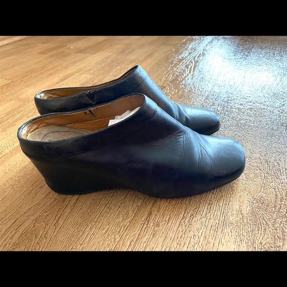 Rockport Shoes - Rockport Womens Black Slip On Leather Shoe Wedge Heel Clog 8